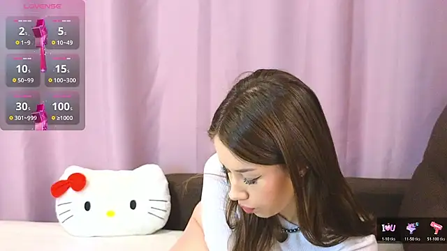 Snapshot of ellie_kramer chatting on April 22, 2026, 4:15 am ellie kramer online show from April 22, 2026, 4:15 am