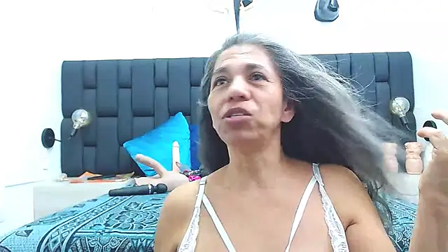 Snapshot of chanel_grant chatting on March 19, 2025, 9:05 pm chanel grant online show from March 19, 2025, 9:05 pm