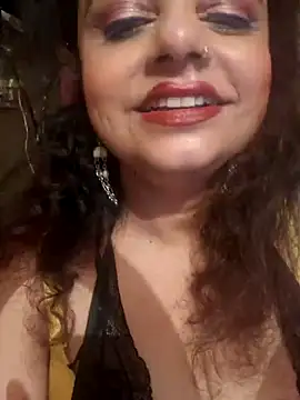 Snapshot of Maaya66 chatting on February 23, 2025, 11:04 pm Maaya66 online show from February 23, 2025, 11:04 pm