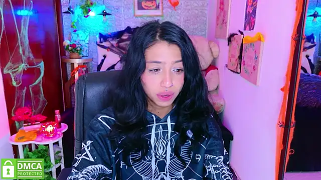 REDHOTTER  online show from October 15, 2025, 7:47 pm