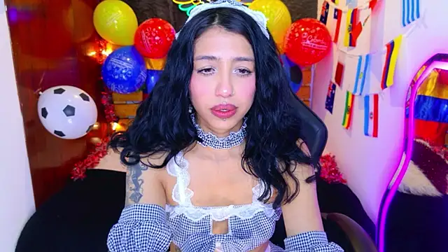 Snapshot of REDHOTTER_ chatting on June 20, 2026, 7:38 pm REDHOTTER online show from June 20, 2026, 7:38 pm