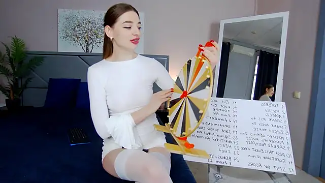 NicoleRosss online show from October 20, 2025, 1:00 pm