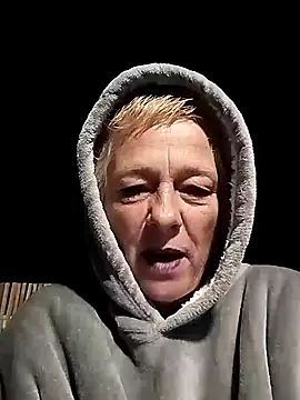 Snapshot of SoDi_Love chatting on January 2, 2025, 3:26 am SoDi Love online show from January 2, 2025, 3:26 am