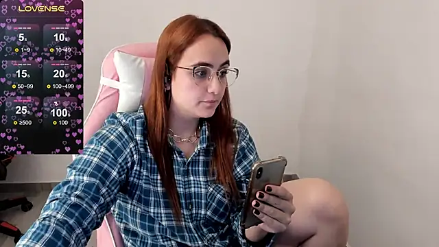 Snapshot of maryluna95 chatting on January 23, 2025, 2:12 am maryluna95 online show from January 23, 2025, 2:12 am