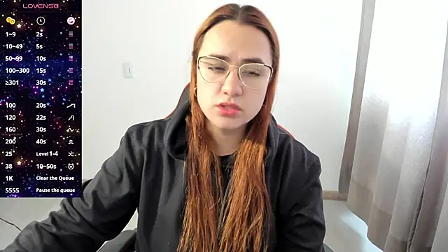 maryluna95 online show from October 30, 2025, 2:51 pm