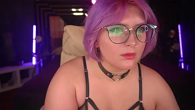 CoolTatis online show from December 4, 2024, 1:53 pm