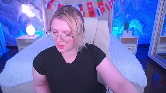 CoolTatis online show from July 17, 2026, 7:04 am