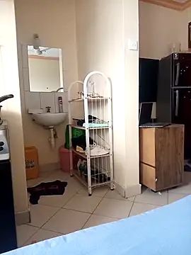 Snapshot of zainabsmile chatting on October 4, 2025, 8:01 am zainabsmile online show from October 4, 2025, 8:01 am