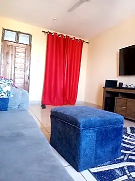 Snapshot of zainabsmile chatting on November 6, 2025, 8:59 am zainabsmile online show from November 6, 2025, 8:59 am