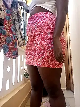 zainabsmile online show from December 4, 2025, 9:40 am