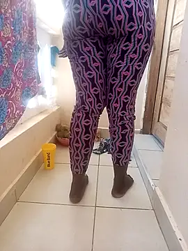 zainabsmile online show from April 4, 2026, 9:07 am