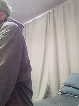 Snapshot of BritneyHudson chatting on October 19, 2025, 2:01 am BritneyHudson online show from October 19, 2025, 2:01 am