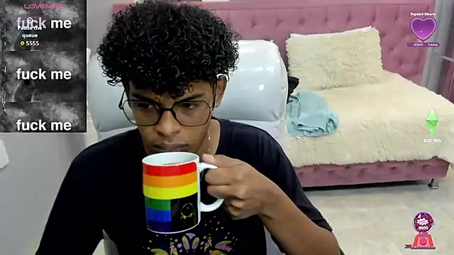 Snapshot of boylittle19cm chatting on November 27, 2025, 12:29 pm boylittle19cm online show from November 27, 2025, 12:29 pm