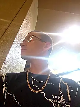 Snapshot of Hatchetwound6969 chatting on March 21, 2026, 7:46 am Hatchetwound6969 online show from March 21, 2026, 7:46 am