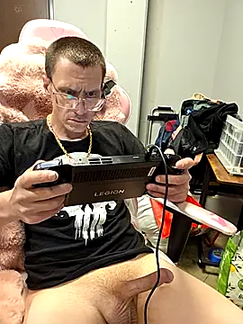 Snapshot of Hatchetwound6969 chatting on March 28, 2026, 5:29 am Hatchetwound6969 online show from March 28, 2026, 5:29 am