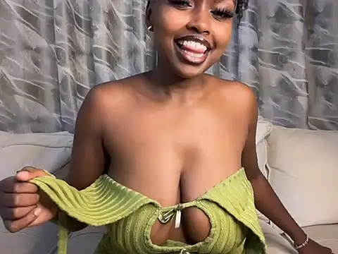 Chocolate queen2 online show from November 4, 2025, 3:44 pm