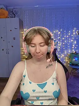 D0nna  online show from February 23, 2026, 4:59 pm