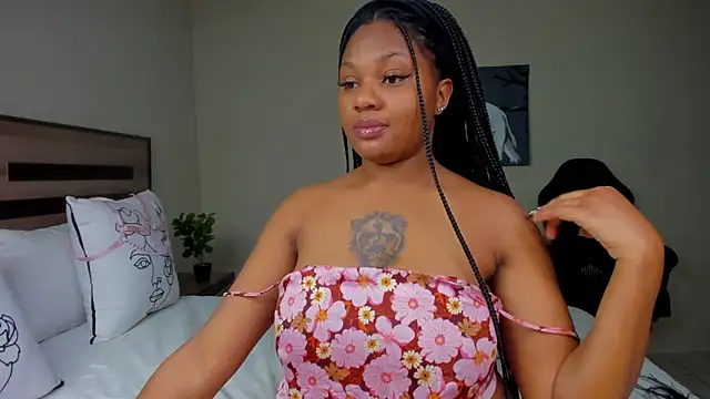 Renee-18 online show from September 17, 2025, 11:17 pm