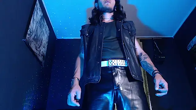 Dicaprioo  online show from April 10, 2026, 2:39 am