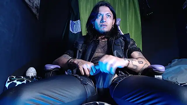 Dicaprioo  online show from April 17, 2026, 3:31 am