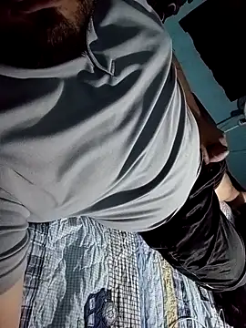 Snapshot of GILBERTHOR92 chatting on January 7, 2026, 4:37 am GILBERTHOR92 online show from January 7, 2026, 4:37 am