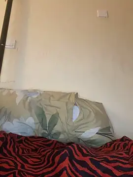 sweet18creamybigpussy online show from March 14, 2026, 6:19 am