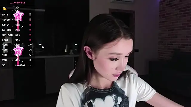 sweetiebones online show from December 20, 2024, 11:00 am