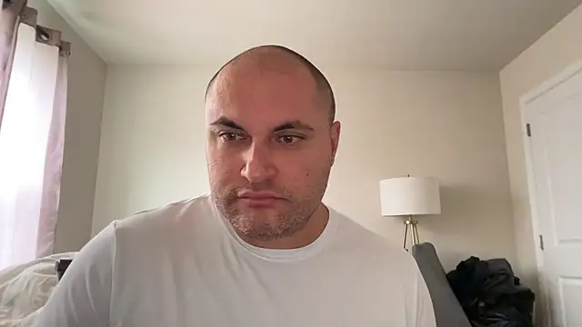 Snapshot of SluggishChase99 chatting on December 5, 2025, 4:14 pm SluggishChase99 online show from December 5, 2025, 4:14 pm