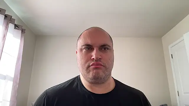 Snapshot of SluggishChase99 chatting on December 16, 2025, 2:55 pm SluggishChase99 online show from December 16, 2025, 2:55 pm