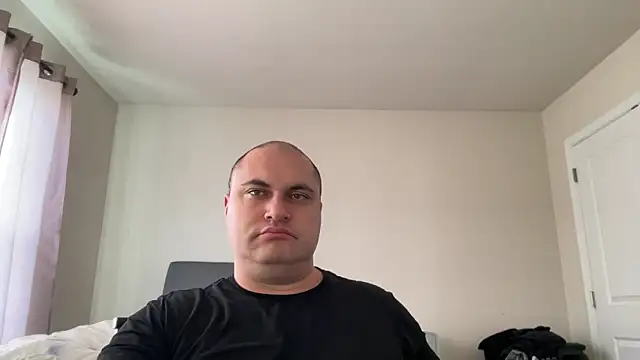 Snapshot of SluggishChase99 chatting on January 13, 2026, 6:24 pm SluggishChase99 online show from January 13, 2026, 6:24 pm