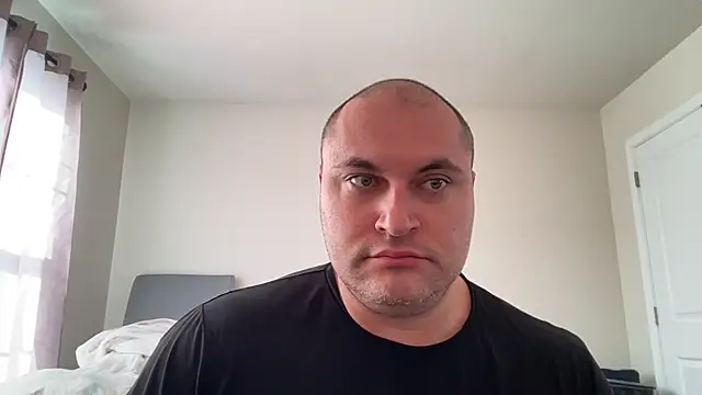 Snapshot of SluggishChase99 chatting on February 4, 2026, 2:45 pm SluggishChase99 online show from February 4, 2026, 2:45 pm