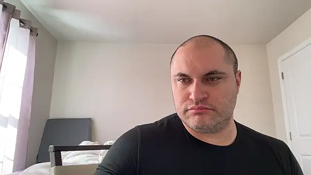 Snapshot of SluggishChase99 chatting on February 5, 2026, 4:33 pm SluggishChase99 online show from February 5, 2026, 4:33 pm