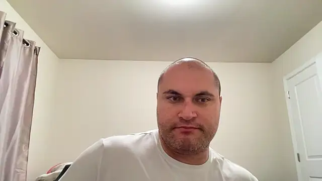 Snapshot of SluggishChase99 chatting on February 18, 2026, 3:24 am SluggishChase99 online show from February 18, 2026, 3:24 am