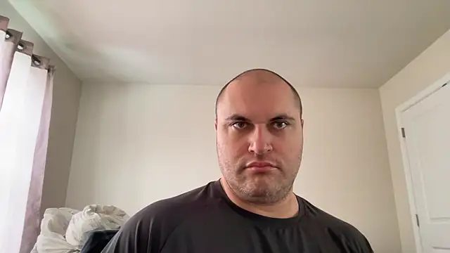 Snapshot of SluggishChase99 chatting on February 18, 2026, 5:31 pm SluggishChase99 online show from February 18, 2026, 5:31 pm