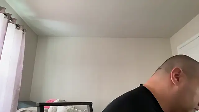 Snapshot of SluggishChase99 chatting on February 23, 2026, 2:36 pm SluggishChase99 online show from February 23, 2026, 2:36 pm