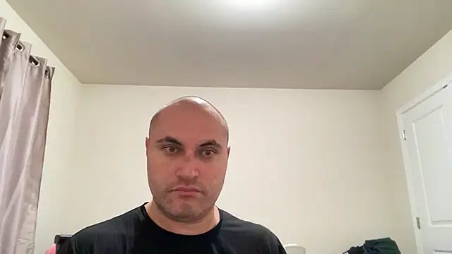 Snapshot of SluggishChase99 chatting on April 26, 2026, 1:58 am SluggishChase99 online show from April 26, 2026, 1:58 am