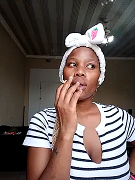 PerfectionBerrie online show from February 1, 2026, 4:16 pm