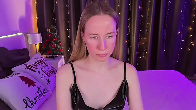 Cassie Kelman online show from December 12, 2024, 12:27 am