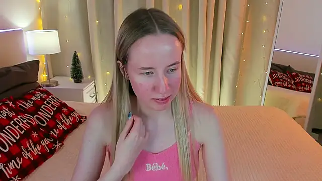 Cassie Kelman online show from December 16, 2024, 3:19 am