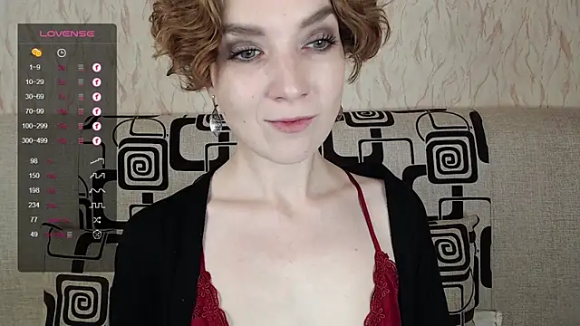 Snapshot of TinaWince chatting on October 10, 2025, 4:44 am TinaWince online show from October 10, 2025, 4:44 am