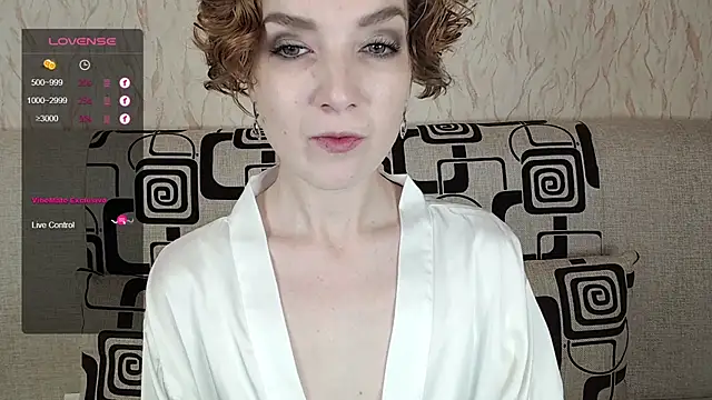 Snapshot of TinaWince chatting on October 25, 2025, 4:42 am TinaWince online show from October 25, 2025, 4:42 am