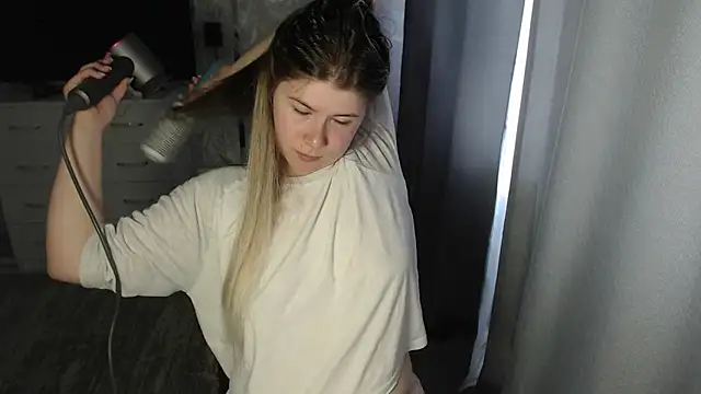 MelissaXKinky online show from March 18, 2025, 9:42 am