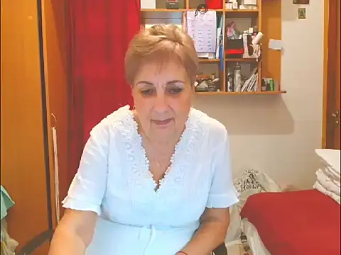 Snapshot of Victoria5643 chatting on November 17, 2025, 6:03 pm Victoria5643 online show from November 17, 2025, 6:03 pm