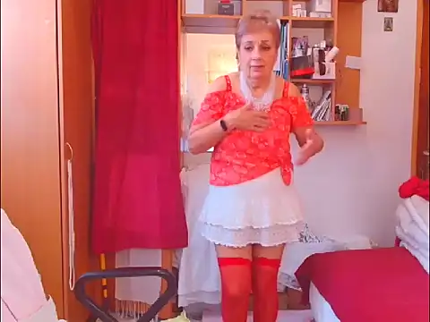 Snapshot of Victoria5643 chatting on November 22, 2025, 8:57 am Victoria5643 online show from November 22, 2025, 8:57 am