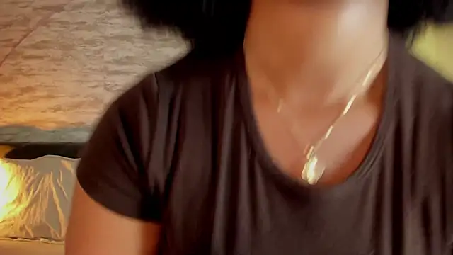 Anneth  M online show from October 6, 2025, 7:33 pm