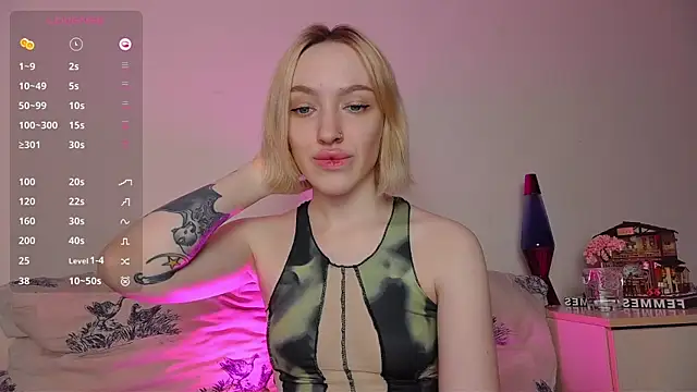 Snapshot of cheryl_mason chatting on December 5, 2024, 12:30 am cheryl mason online show from December 5, 2024, 12:30 am