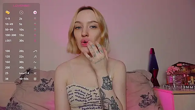 Snapshot of cheryl_mason chatting on December 9, 2024, 1:07 am cheryl mason online show from December 9, 2024, 1:07 am