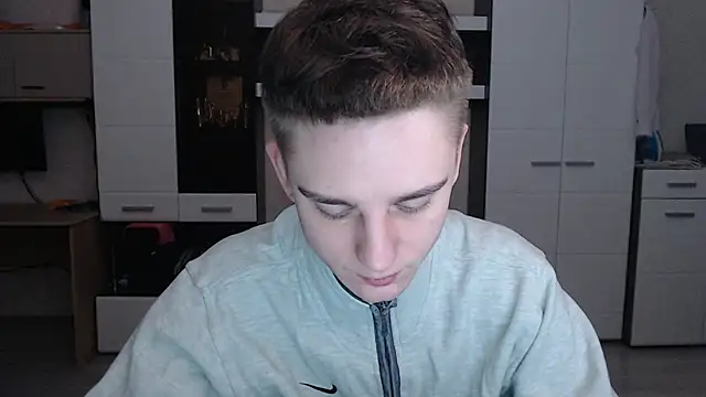 Snapshot of angryzan chatting on December 24, 2024, 4:22 am angryzan online show from December 24, 2024, 4:22 am