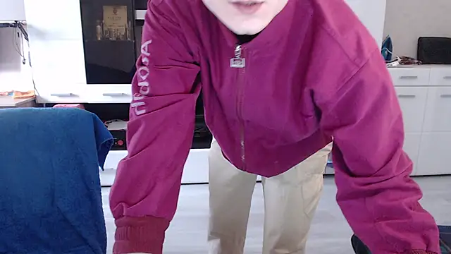 Snapshot of angryzan chatting on January 10, 2025, 8:18 am angryzan online show from January 10, 2025, 8:18 am