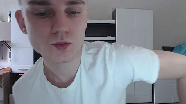 Snapshot of angryzan chatting on January 23, 2025, 7:11 am angryzan online show from January 23, 2025, 7:11 am